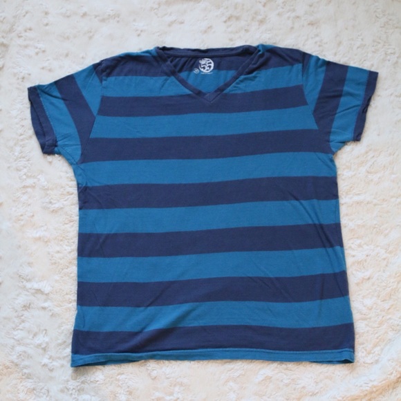 Division 55 Blue Striped Short Sleeve V Neck Tee M - Picture 1 of 3